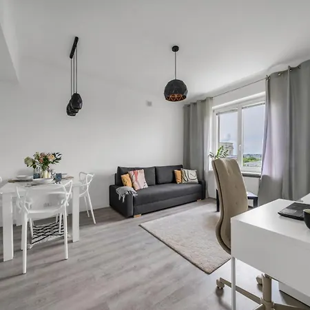 Apartment Srodmiescie - 8th Floor, Workspace, Tram - By Rentujemy