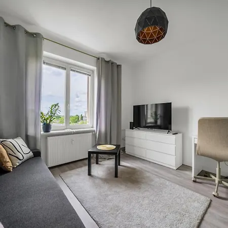 Apartment Srodmiescie - 8th Floor, Workspace, Tram - By Rentujemy