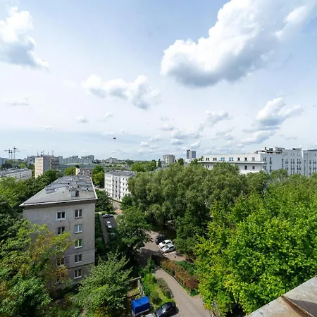 Srodmiescie - 8th Floor, Workspace, Tram - By Rentujemy