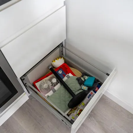Srodmiescie - 8th Floor, Workspace, Tram - By Rentujemy Appartement *