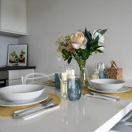 Appartement Srodmiescie - 8th Floor, Workspace, Tram - By Rentujemy Warschau