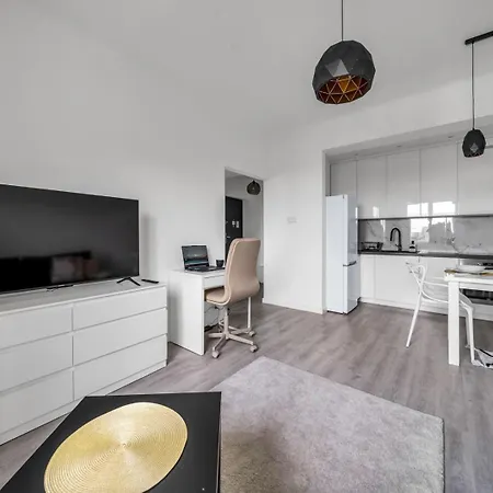 Appartamento Srodmiescie - 8th Floor, Workspace, Tram - By Rentujemy Varsavia